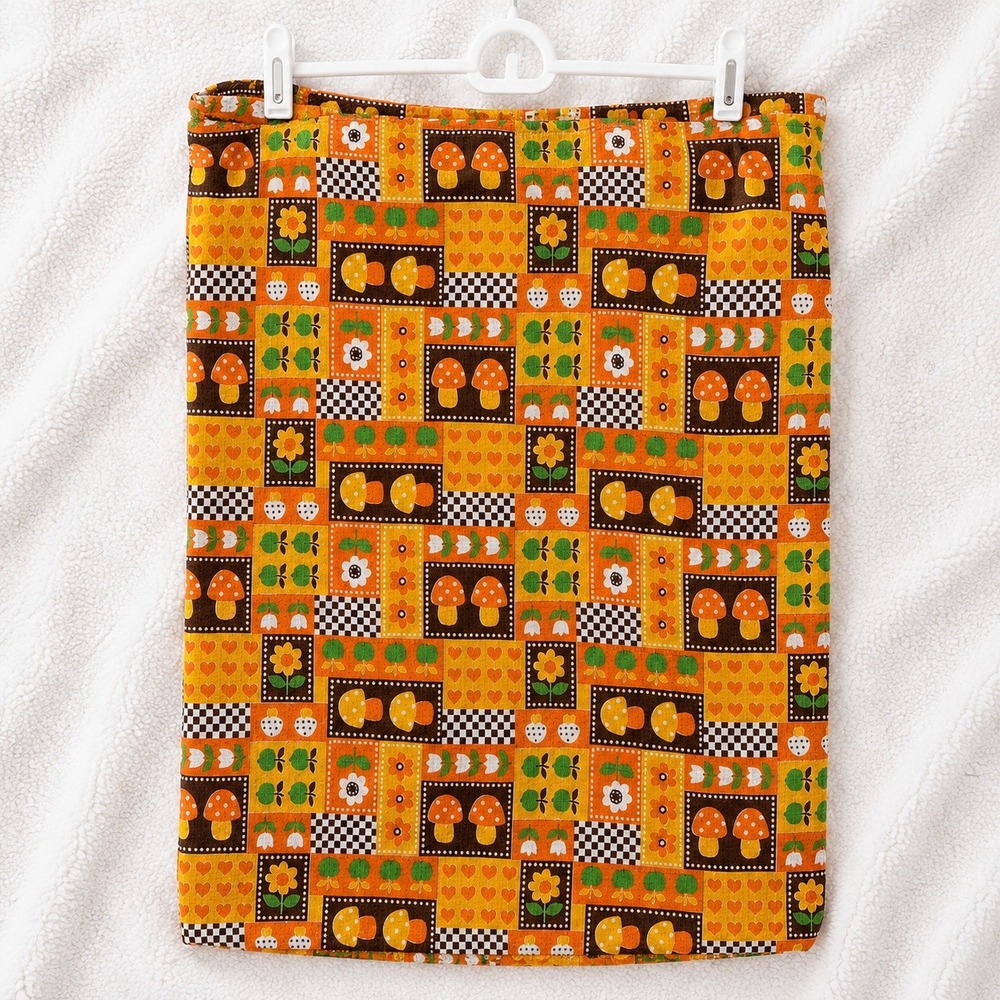VTG Waffle Weave Laundry Bag Mushroom Apple Floral Drawstring Orange Retro 70s - Picture 3 of 9